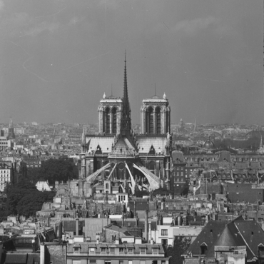 Photographie de la cathédrale Notre-Dame de Paris - Kollar 1956