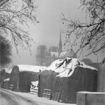 Photographie de la cathédrale Notre-Dame de Paris - Le Boyer 1940