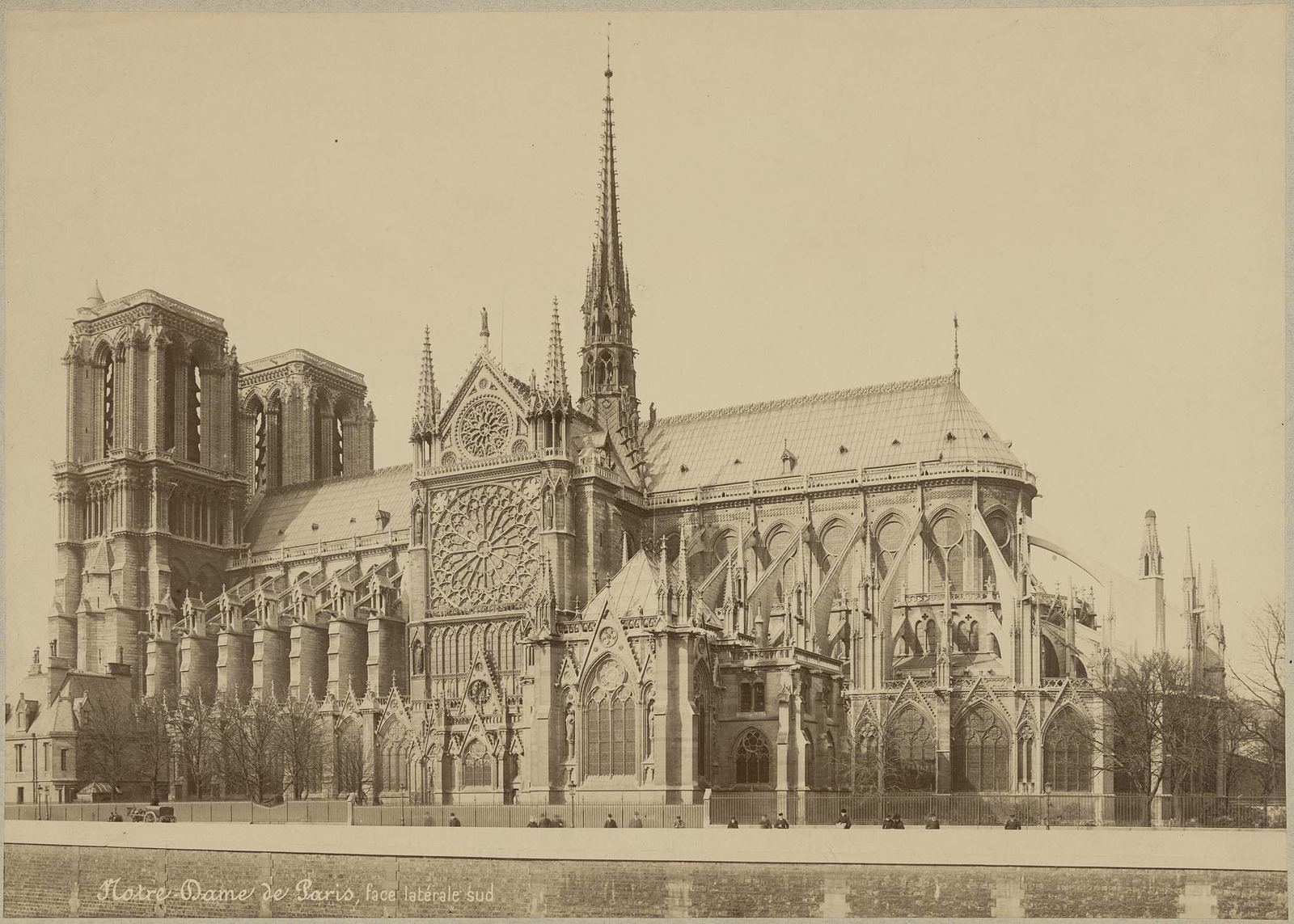 Photographie de la cathédrale Notre-Dame de Paris - Mieusement